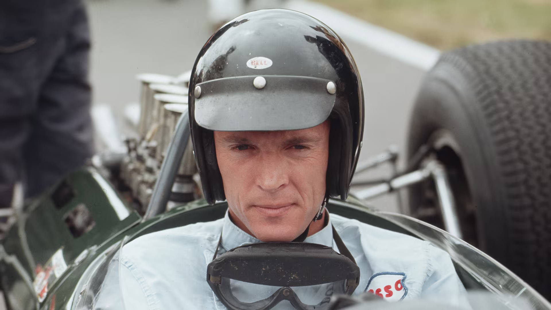 Dan Gurney F1 driver in the US